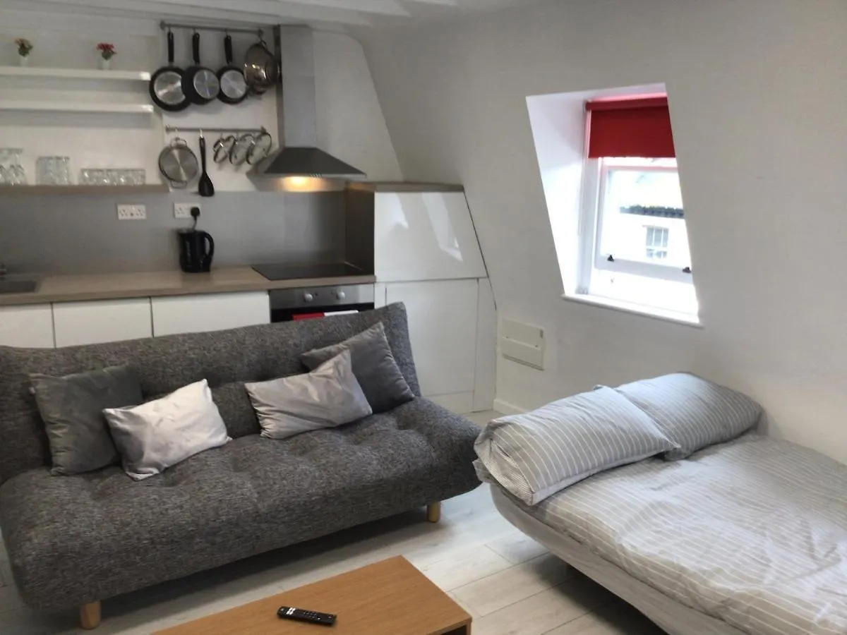 Apartment Bond Studios Brighton